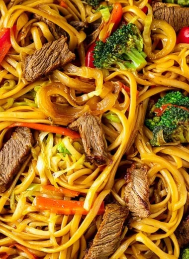 Delicious cozy beef stir fry served with linguini in a bowl