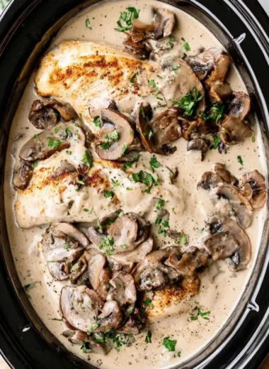 Cozy easy mushroom chicken dish prepared with sautéed mushrooms and chicken.