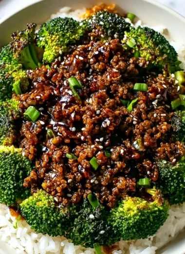 Cozy hamburger meat and broccoli dish served in a bowl