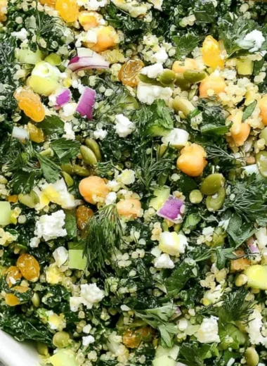 Delicious Kale Quinoa Salad with Lemon Dressing in a colorful bowl
